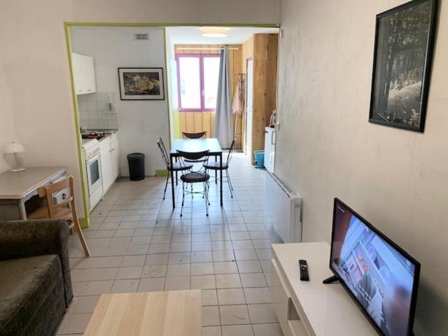 Le Depot Studio Du Petit Port Champvert Esterno foto